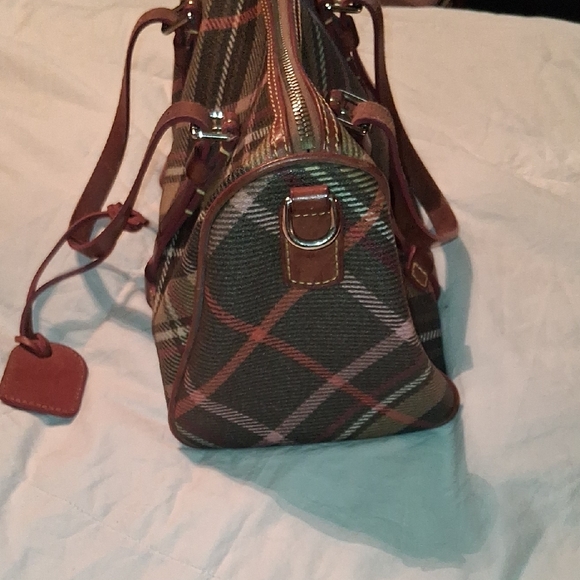Dooney And Bourke Nwot Plaid Leather Trim Bag - Picture 13 of 13